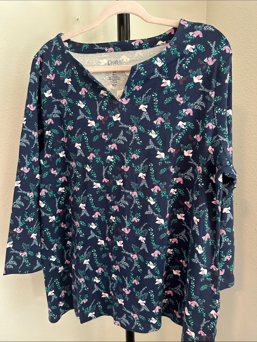 croft & barrow Navy Floral V-Notch Long Sleeve Top